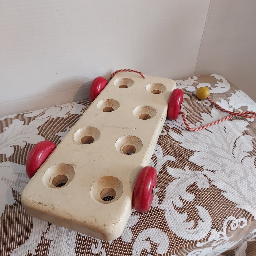 Vintage Playskool Wooden Pull Toy Peg Wagon Primary Colors 8 Pegs USA Made - Picture 6 of 6